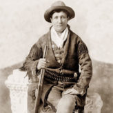 Sarah Knafo, la Calamity Jane de la politique française !