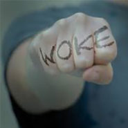 Pas de vacances pour le wokisme !