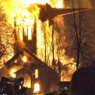 4 tags sur une mosquée valent plus que 26 églises incendiées !