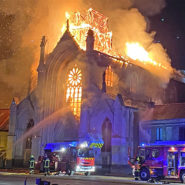 Une tête de cochon devant une mosquée : c’est abject !Mais une Vierge incendiée, ça n’émeut personne !
