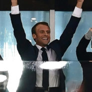 Macron déjà récompensé pour sa loi sur les fake news !